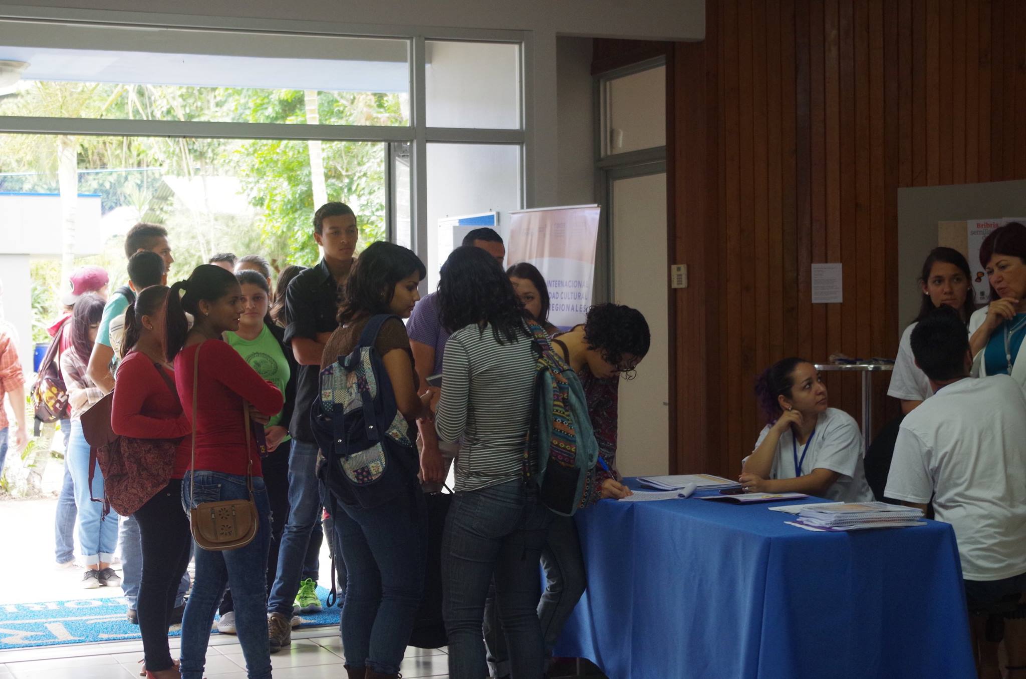 Recepción de firmas a las actividades del IV Coloquio Internacional sobre Diversidad Cultural y Estudios Regionales. 