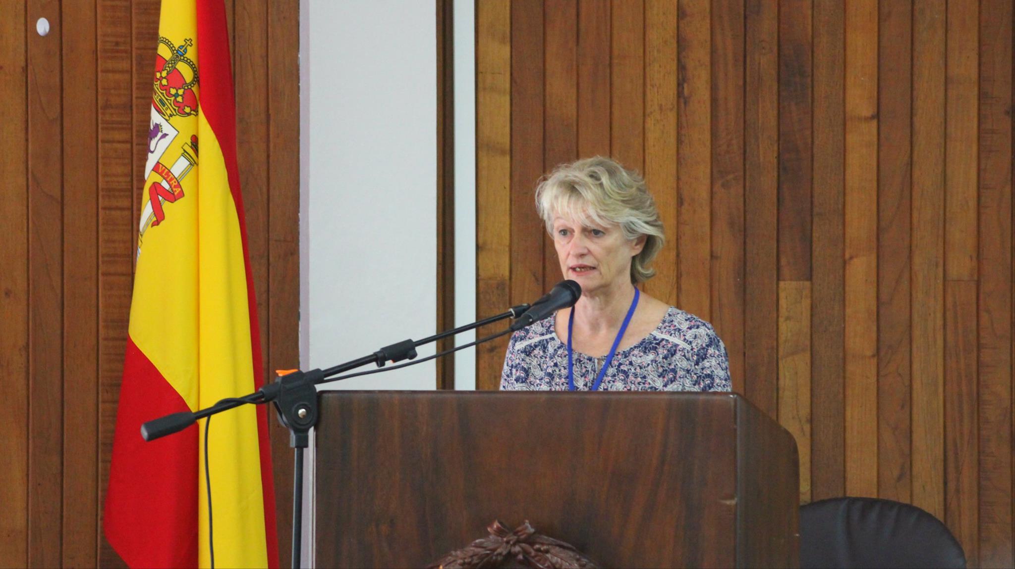 Conferencia inaugural: “Reflexión sobre los problemas planteados en la traducción de la literatura infantil y juvenil ante la diversidad cultural”; por la Dra. Veljka Ruzicka Kenfel, de la Universidad de Vigo.